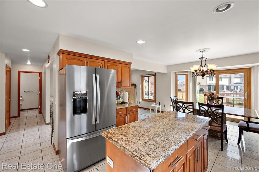 4836 CORRIANDER Drive, Sterling Heights, MI 48314 — Photo 25