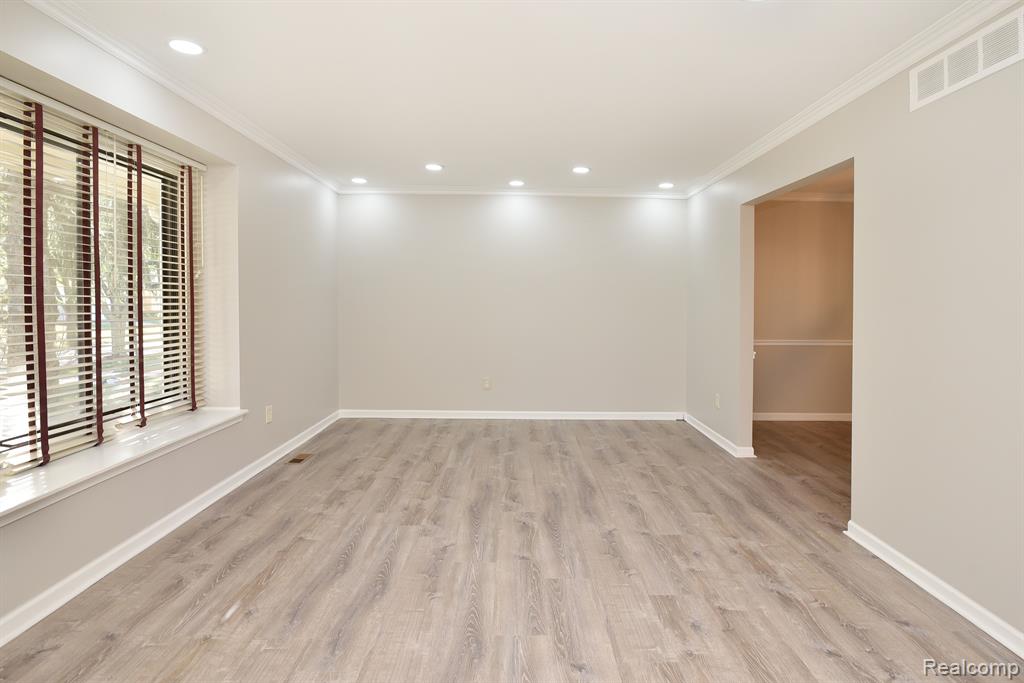 24945 SARAH FLYNN, Novi, MI — Photo 6