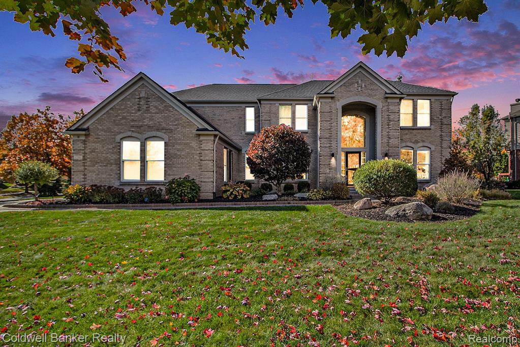 17301 OAK HILL Drive, Northville, MI 48168 — Photo 2