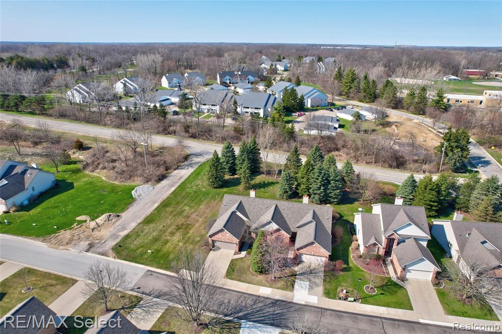 13024 Harbor Landings Drive, 3, Fenton, MI 48430 — Photo 8