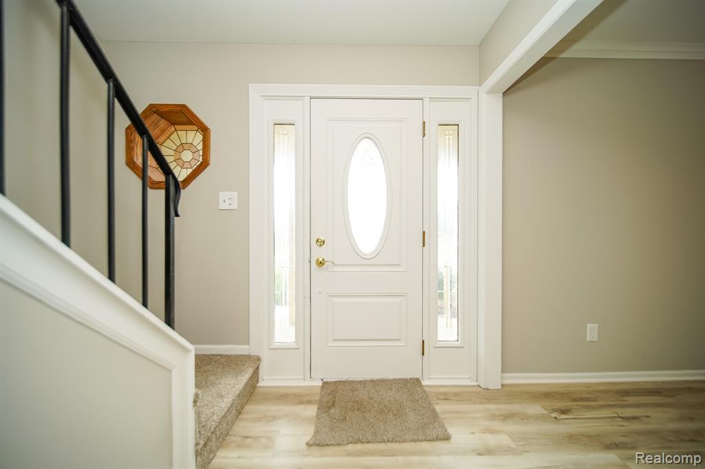 51784 Julies Drive, Clinton Twp, MI 48047 — Photo 10