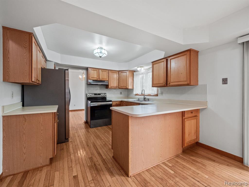 5079 W POND Circle, West Bloomfield, MI 48323 — Photo 13
