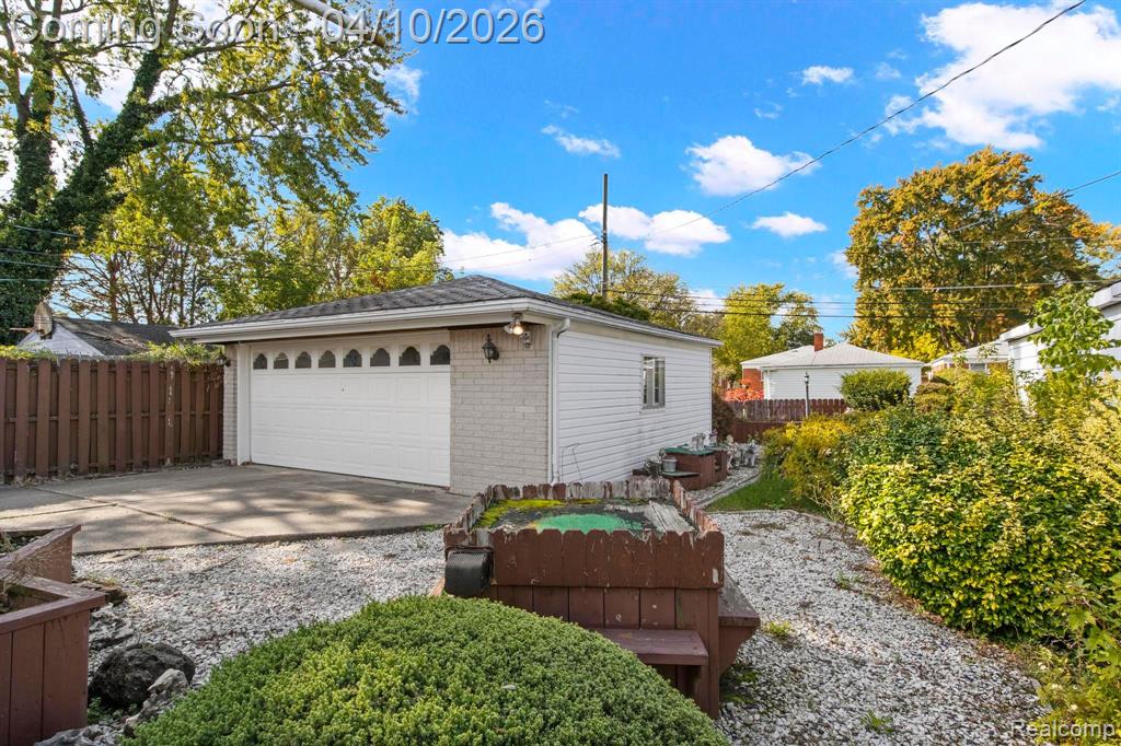 6171 Kingsbury Street, Dearborn Heights, MI 48127 — Photo 23