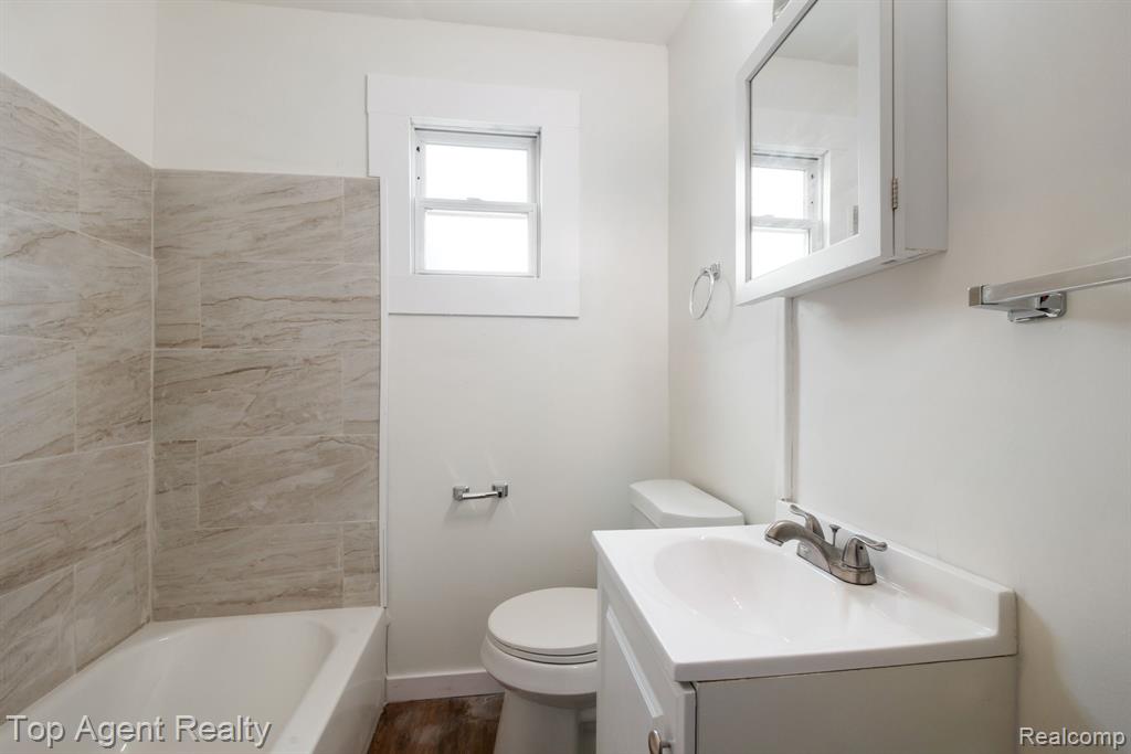 615 W Hollywood, Highland Park, MI 48203 — Photo 32