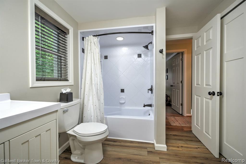 978 Oak Ridge Circle, Brighton, MI 48116 — Photo 33