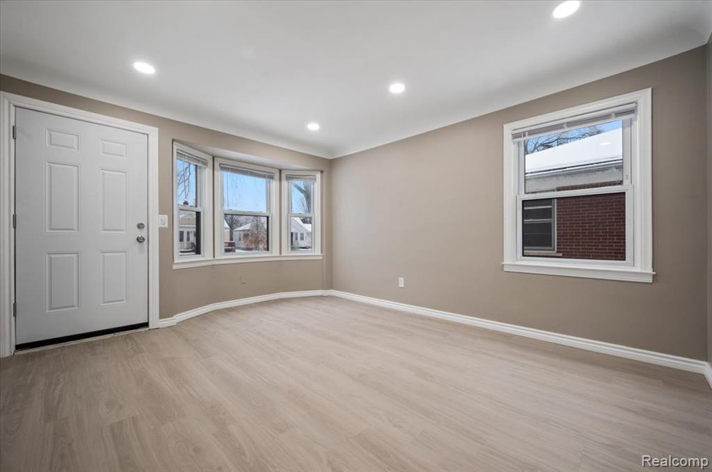 7610 Vaughan, Detroit, MI 48228 — Photo 12
