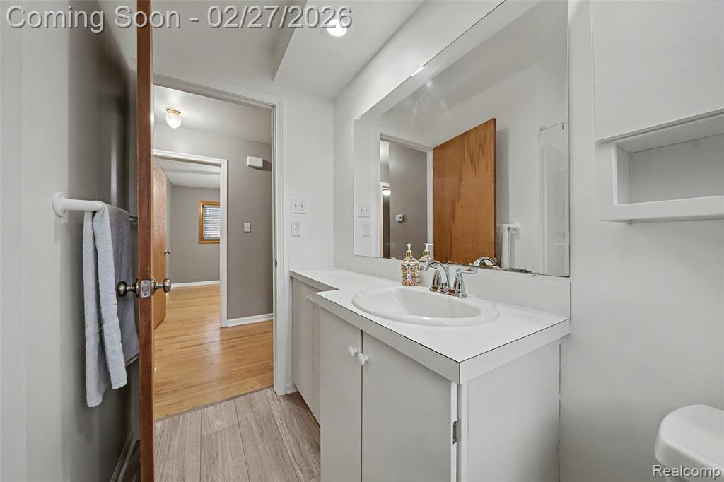 3842 Dill Drive, Waterford, MI 48329 — Photo 9
