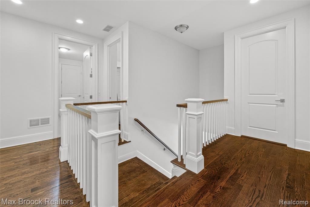 864 Chestnut Street, Birmingham, MI 48009 — Photo 12