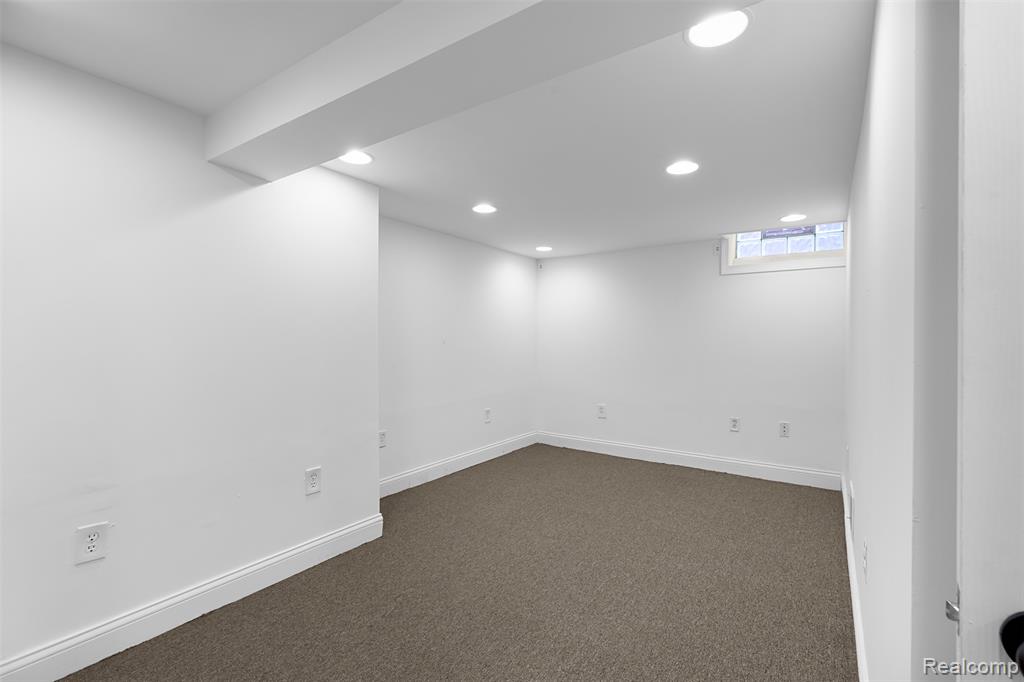 7325 Braile Street, Detroit, MI 48228 — Photo 31