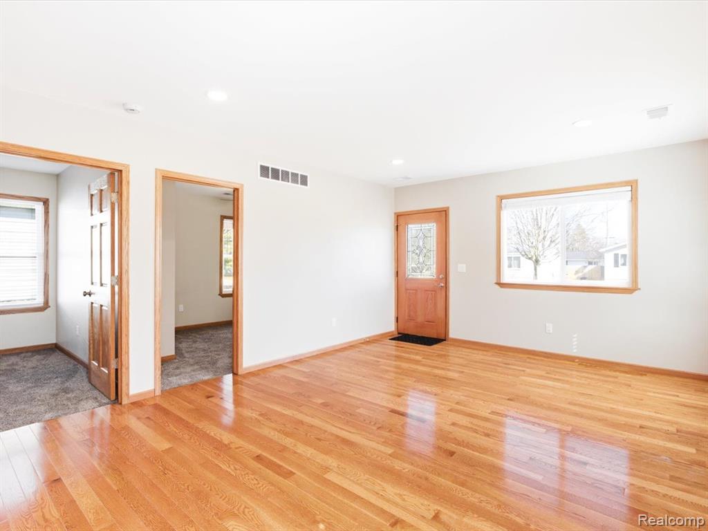 2835 17th Avenue, Port Huron, MI 48060 — Photo 12