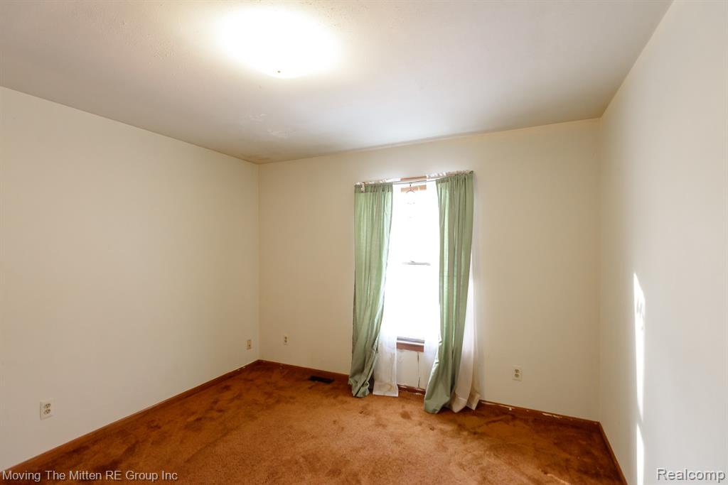 44017 Harmony Lane, Belleville, MI 48111 — Photo 26