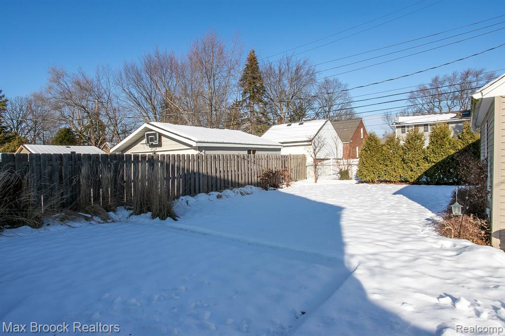 10044 Lasalle Boulevard, Huntington Woods, MI — Photo 29