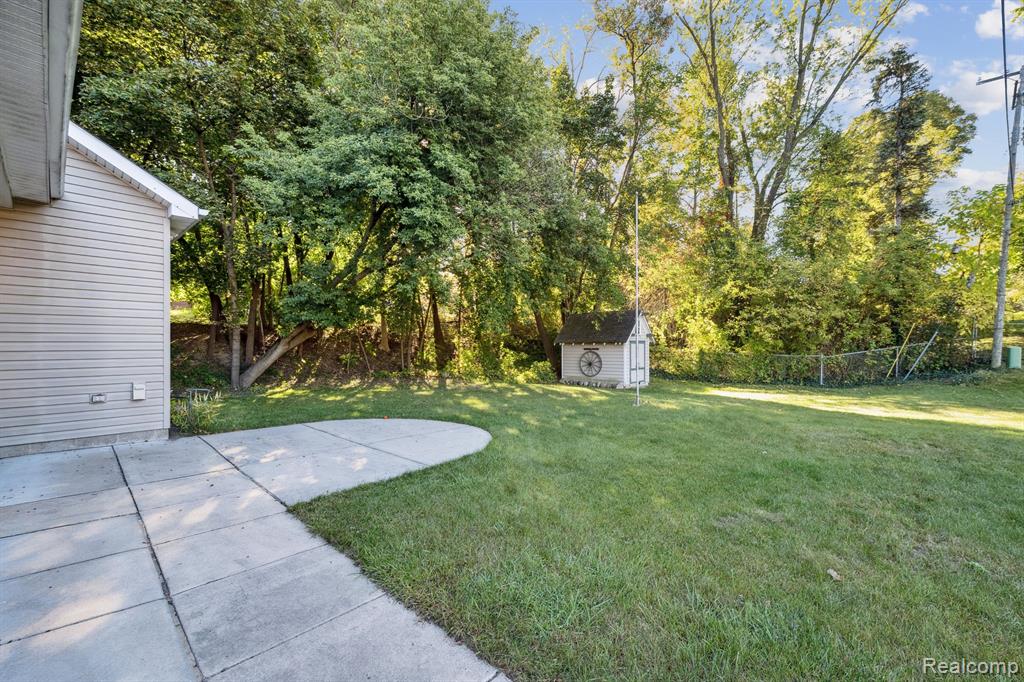 624 E Main Street, Brighton, MI 48116 — Photo 11