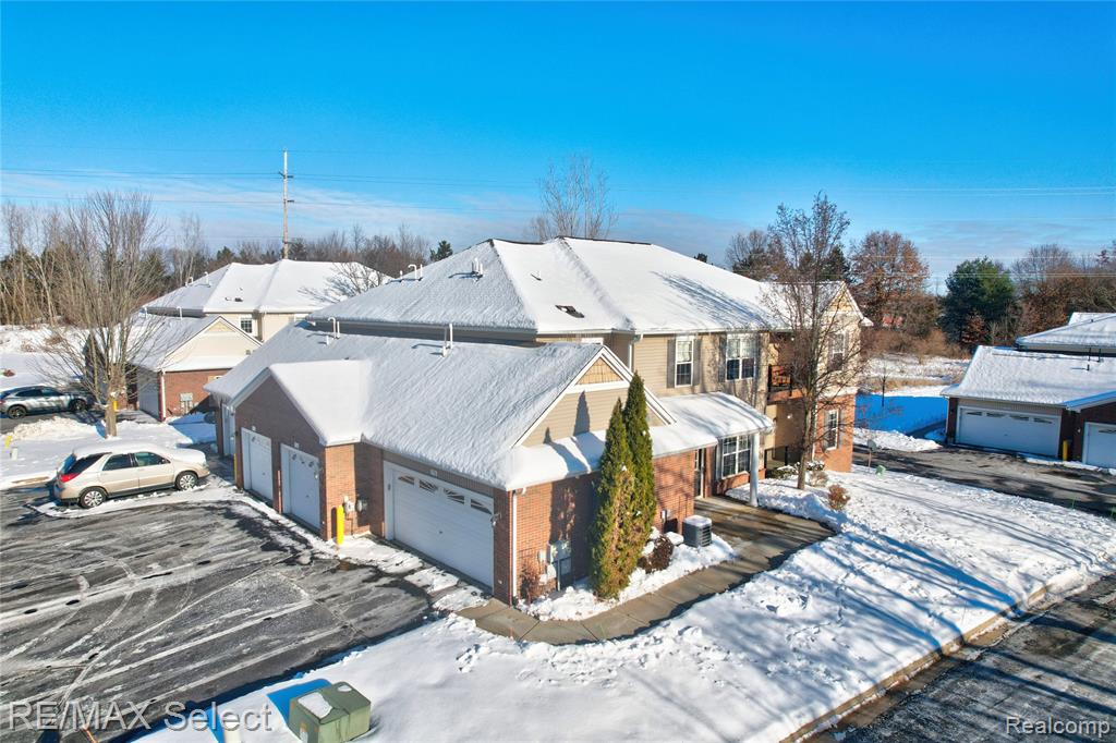 753 Eagle Drive, Fenton, MI 48430 — Photo 8