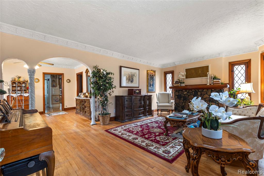 604 Alter Road, Detroit, MI 48215 — Photo 22