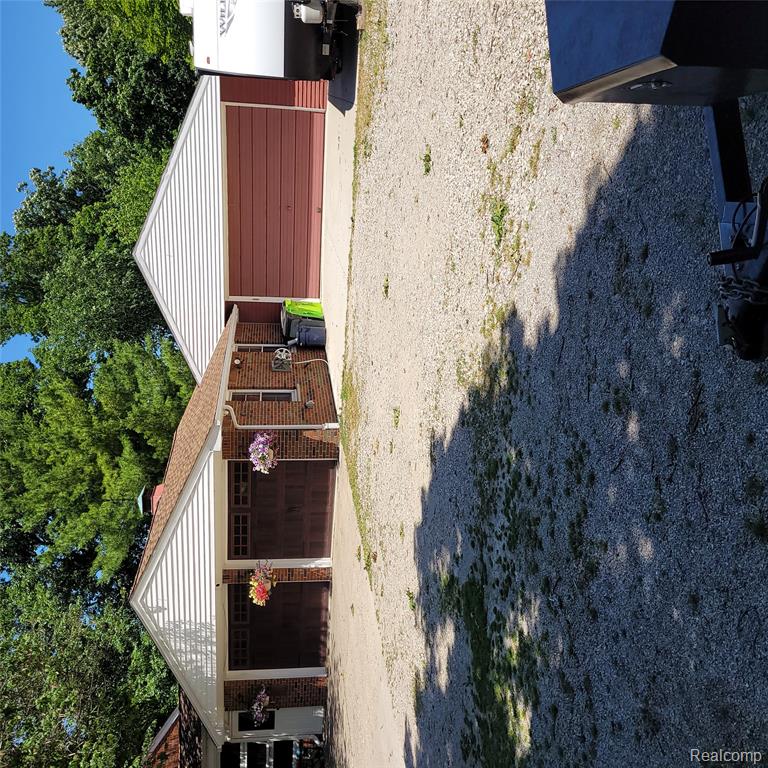 24640 Huron River Drive, Rockwood, MI — Photo 3