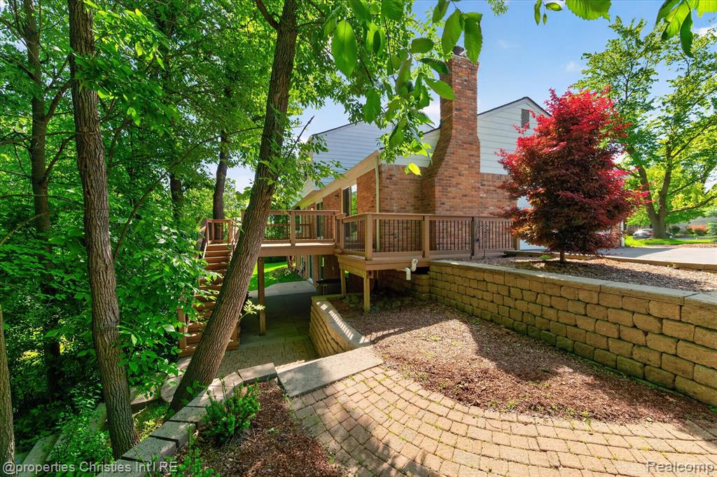4352 Greenstown Drive, West Bloomfield, MI 48323 — Photo 57