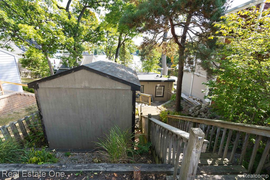 485 Bellevue Avenue, Lake Orion, MI 48362 — Photo 10