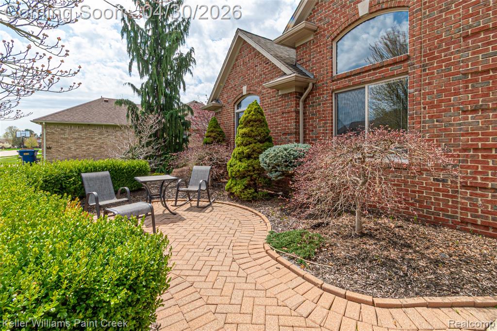 48763 Marberry Drive, Macomb, MI 48044 — Photo 5