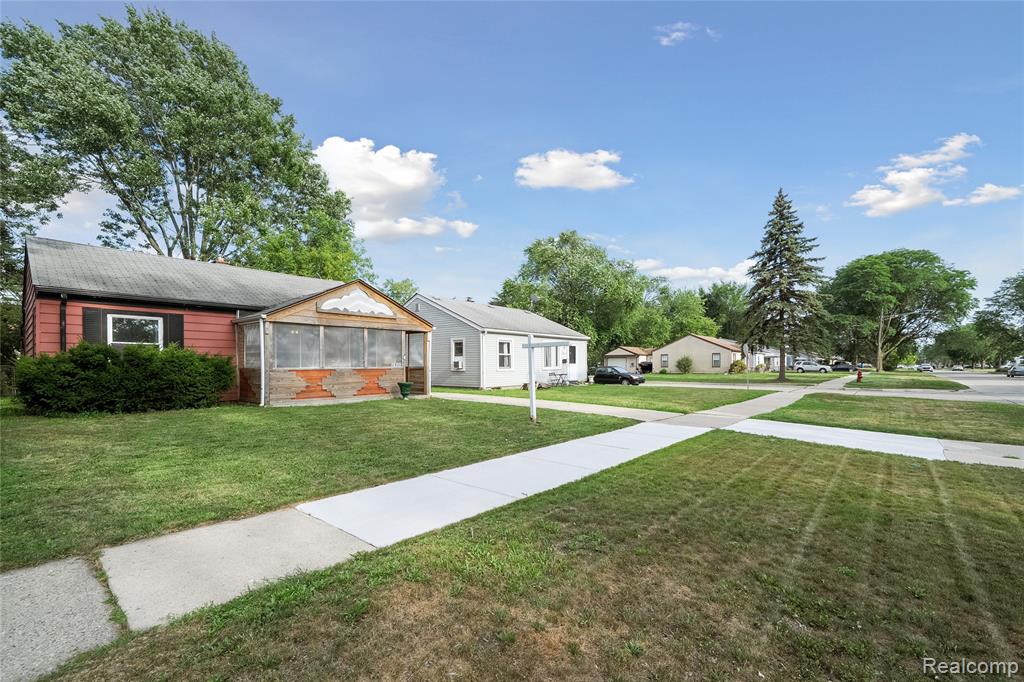 6018 Harrison Street, Garden City, MI — Photo 2