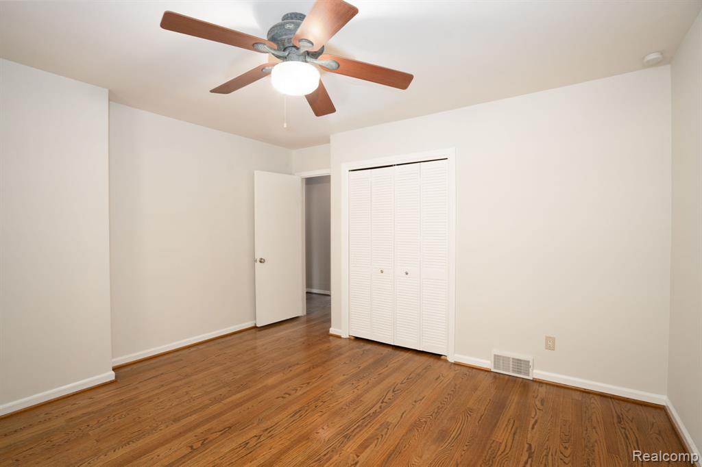 21184 Norwood Drive, Harper Woods, MI 48225 — Photo 18