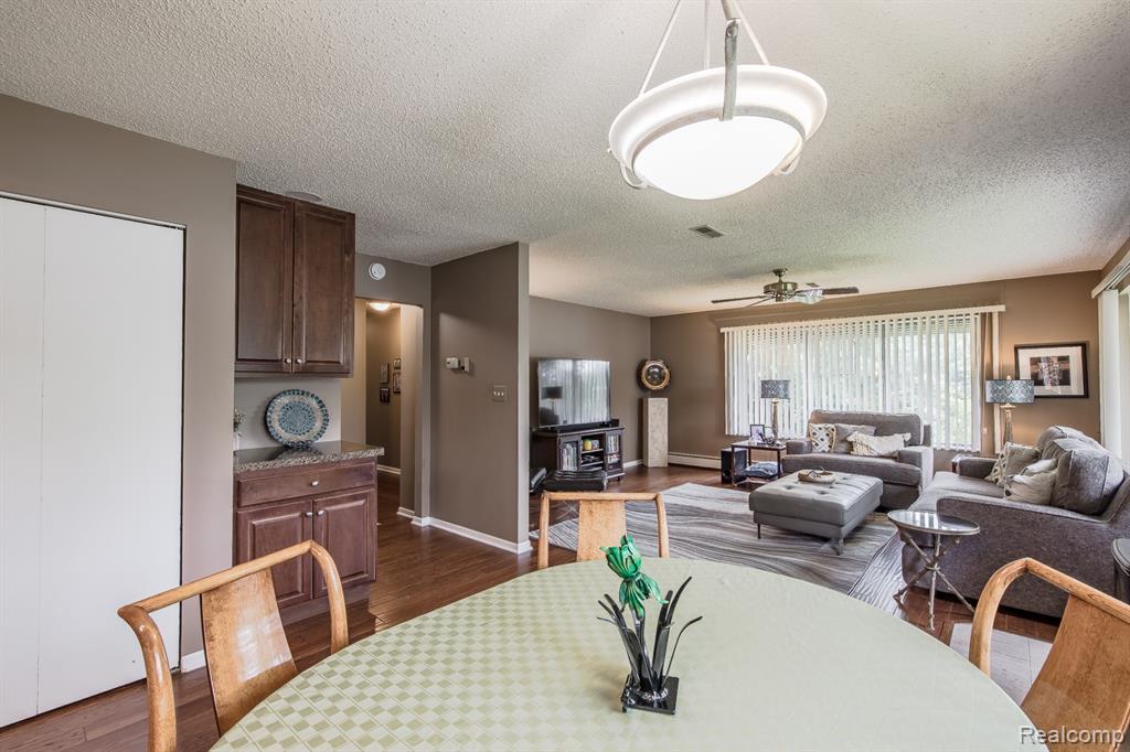 63 Lakeview Drive, Oxford, MI 48370 — Photo 6