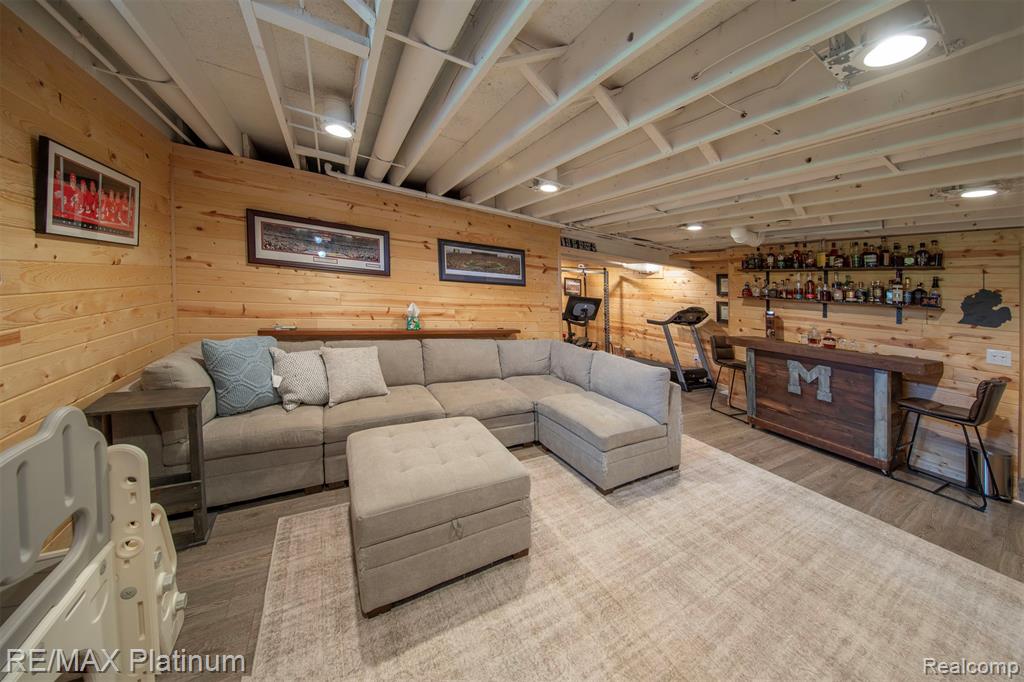 9633 Fairfax Drive W, Pinckney, MI 48169 — Photo 17