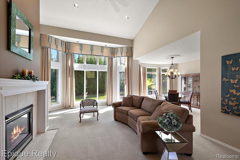 5675 Golf Pointe Drive, Clarkston, MI 48348 — Photo 10