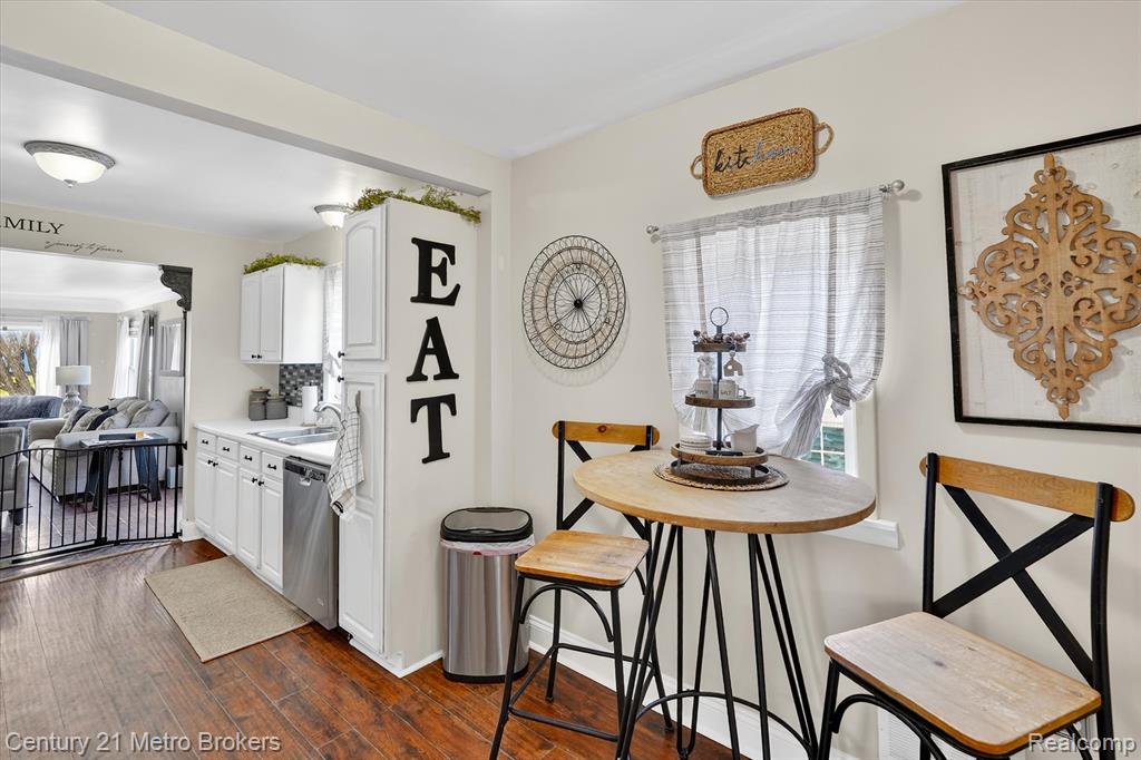 5501 Potter Road, Flint, MI 48506 — Photo 15