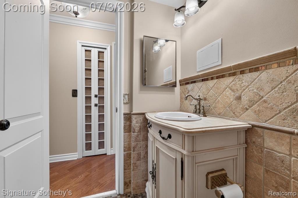1300 E Lafayette Street, 912, Detroit, MI 48207 — Photo 19