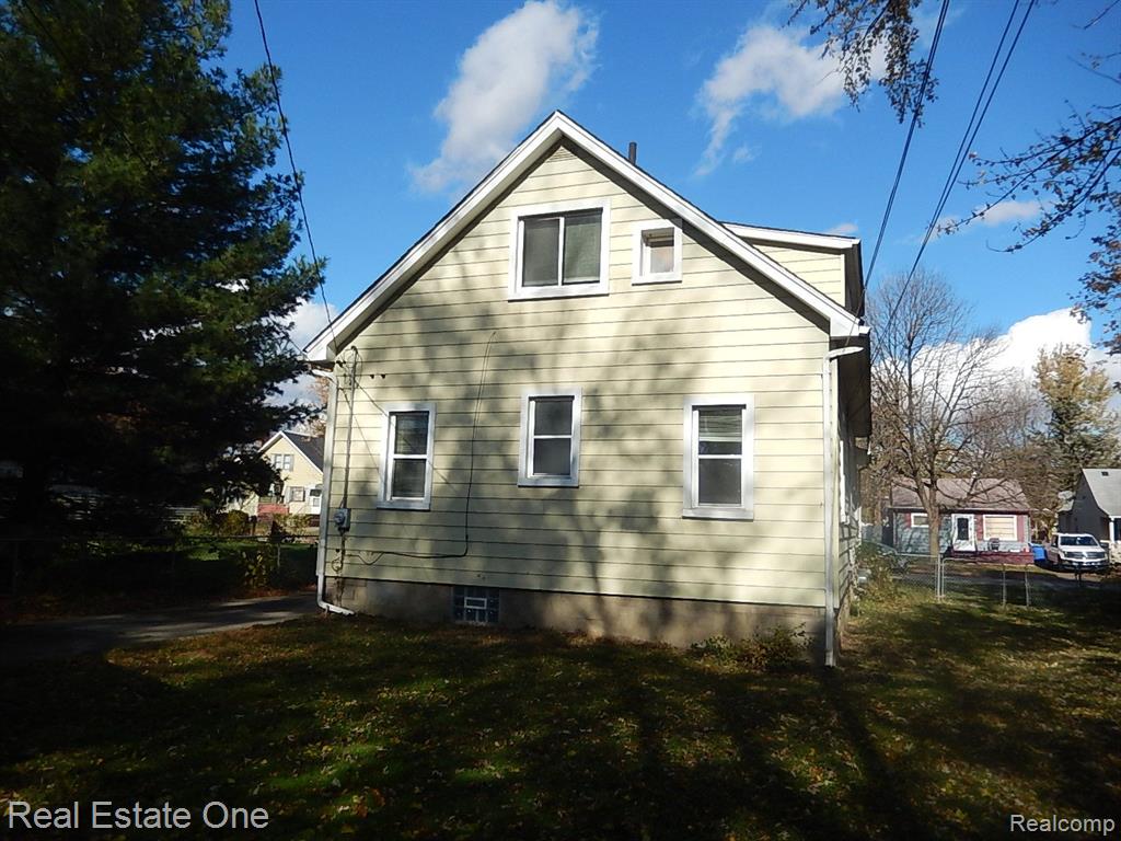 7060 ORCHARD Avenue, Warren, MI 48091 — Photo 23