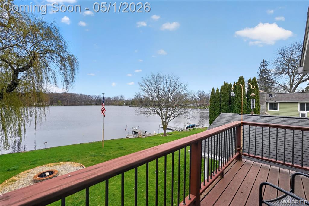 7117 Capri Drive, White Lake, MI 48383 — Photo 31