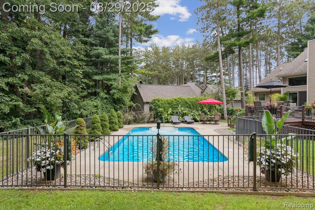 7856 N Kilkenny Drive, Brighton, MI 48116 — Photo 53