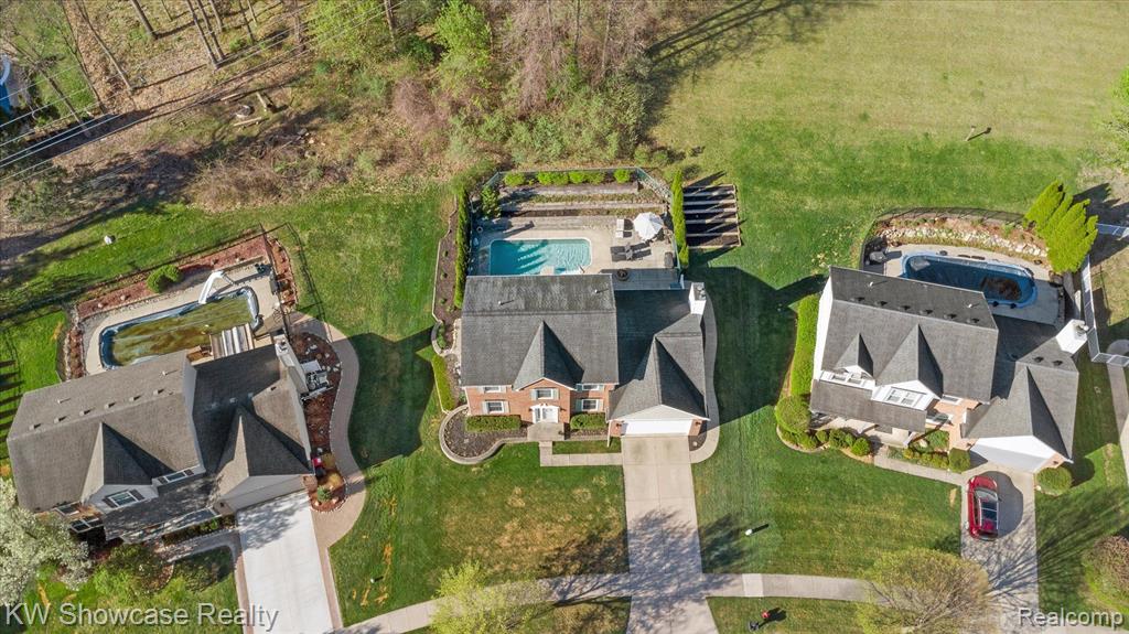 870 Chatham Drive, Milford, MI 48381 — Photo 57