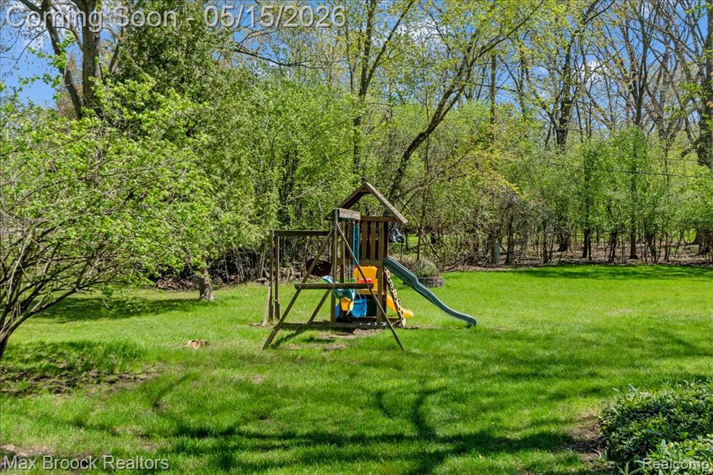 5939 Dunmore Drive, West Bloomfield, MI — Photo 40
