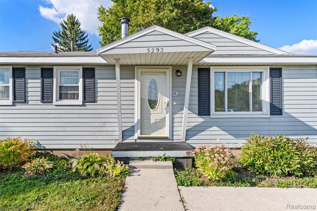 5292 Maple Avenue, Swartz Creek, MI 48473 — Photo 24