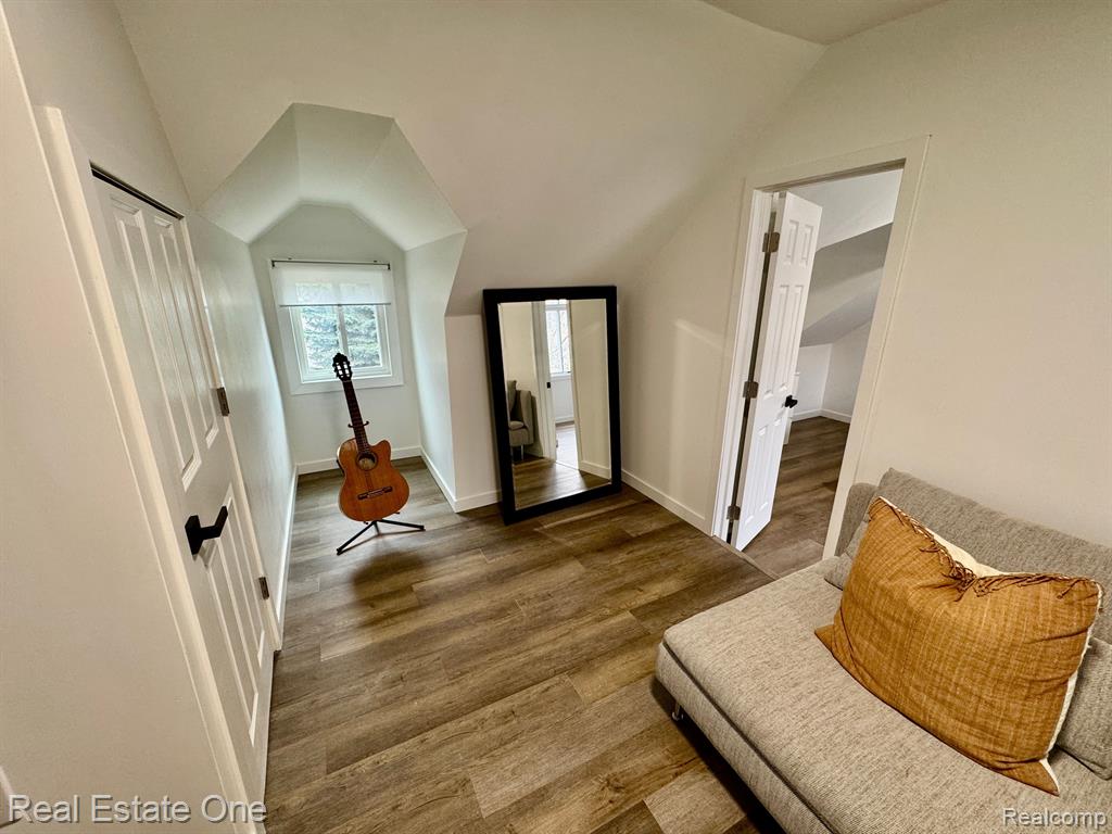 571 ANDRESEN Court, Hazel Park, MI 48030 — Photo 39