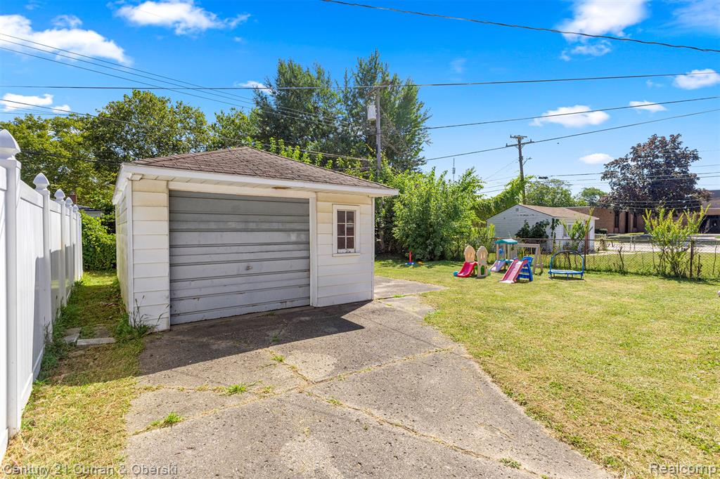 5015 Lincoln Boulevard, Dearborn Heights, MI 48125 — Photo 23