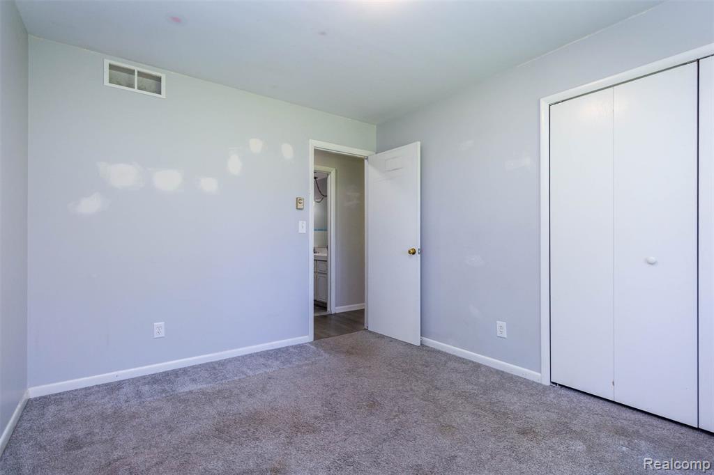 2875 Auten Road, Ortonville, MI 48462 — Photo 24