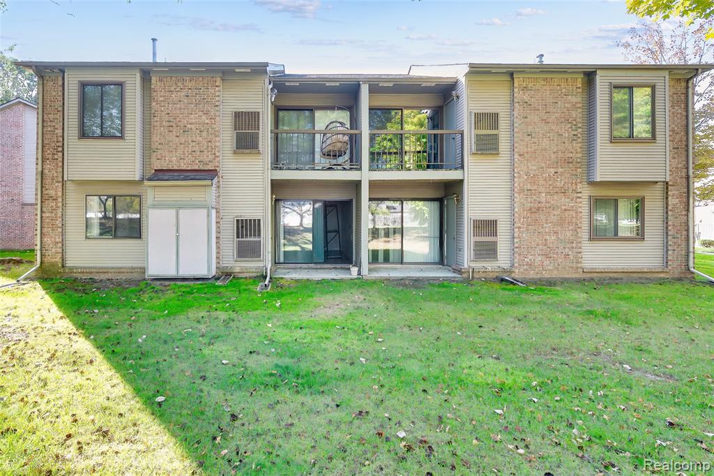 42481 Lilley Pointe Drive, Canton, MI 48187 — Photo 35