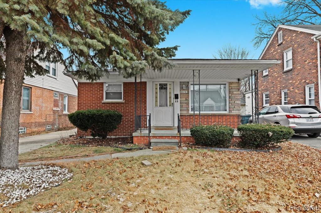 673 Winchester Avenue, Lincoln Park, MI 48146 — front exterior