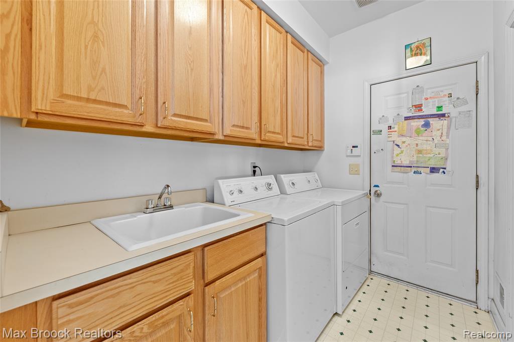 41450 Mission Lane, Novi, MI — Photo 15