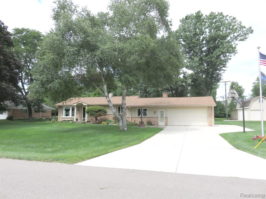 475 LOVELL Drive, Troy, MI 48085 — Photo 2