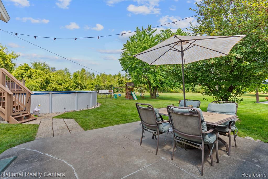 50049 Dove Lane, Chesterfield, MI — Photo 8