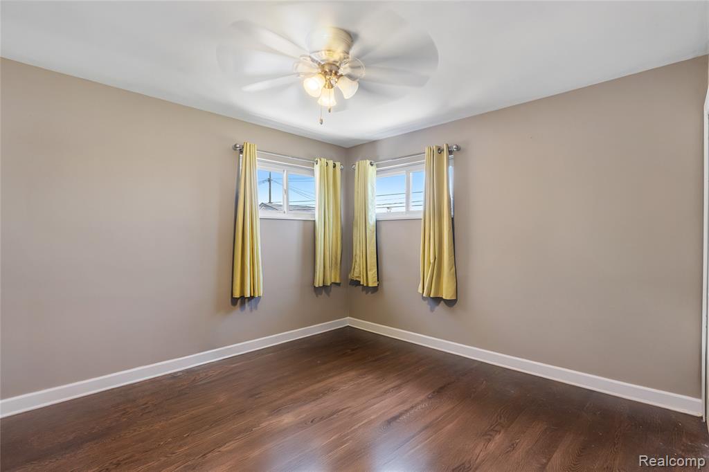 8131 Marian Street, Warren, MI 48093 — Photo 15