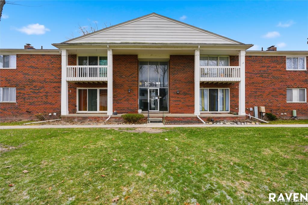 42450 Sheldon Place, 212, Clinton Twp, MI 48038 — front exterior