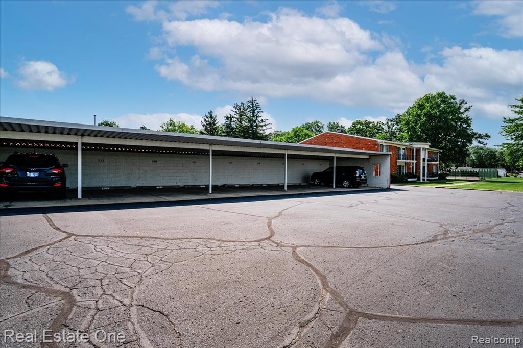 430 Fox Hills Drive N, A-1, Bloomfield Hills, MI 48304 — Photo 33
