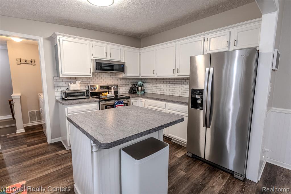 45933 Brookside North Drive, Macomb, MI 48044 — Photo 4