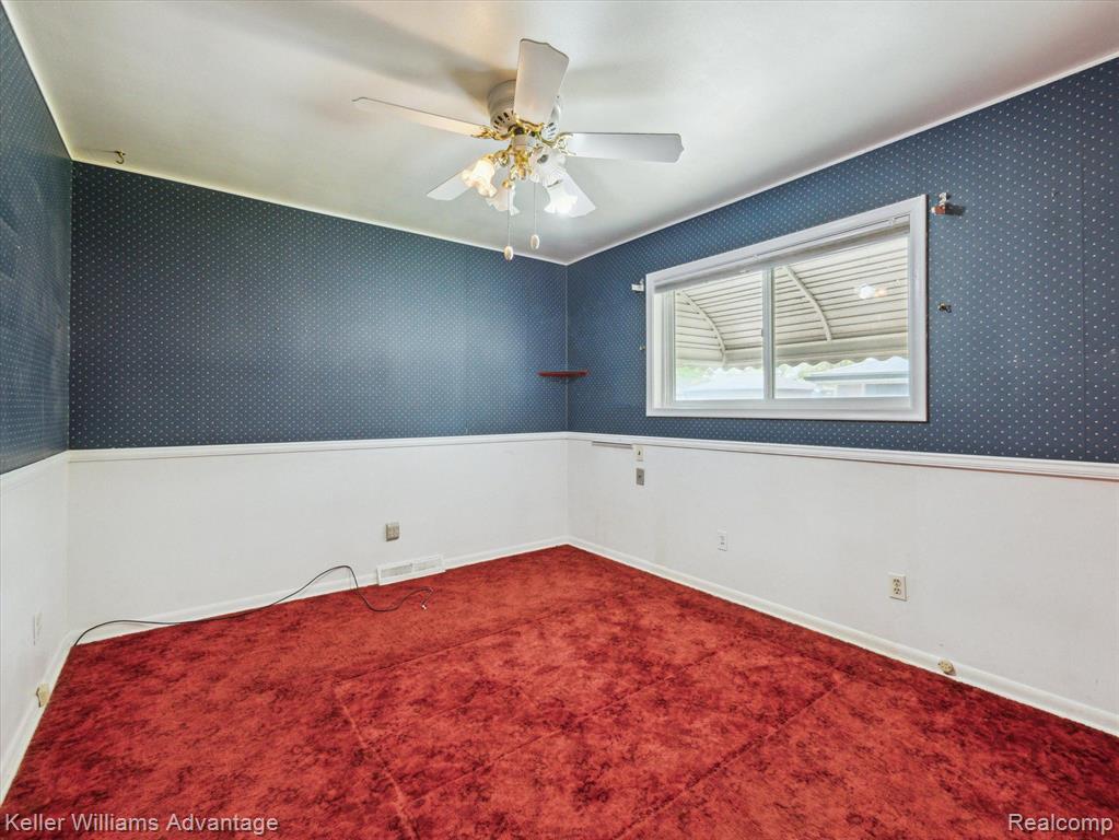 3994 CAMPBELL Street, Dearborn Heights, MI 48125 — Photo 11