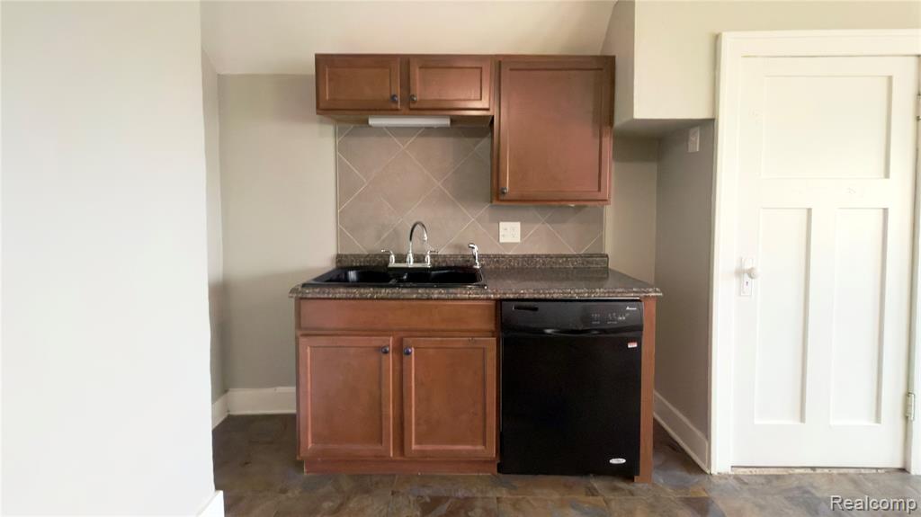 1651 Atkinson Street, Detroit, MI 48206 — Photo 8